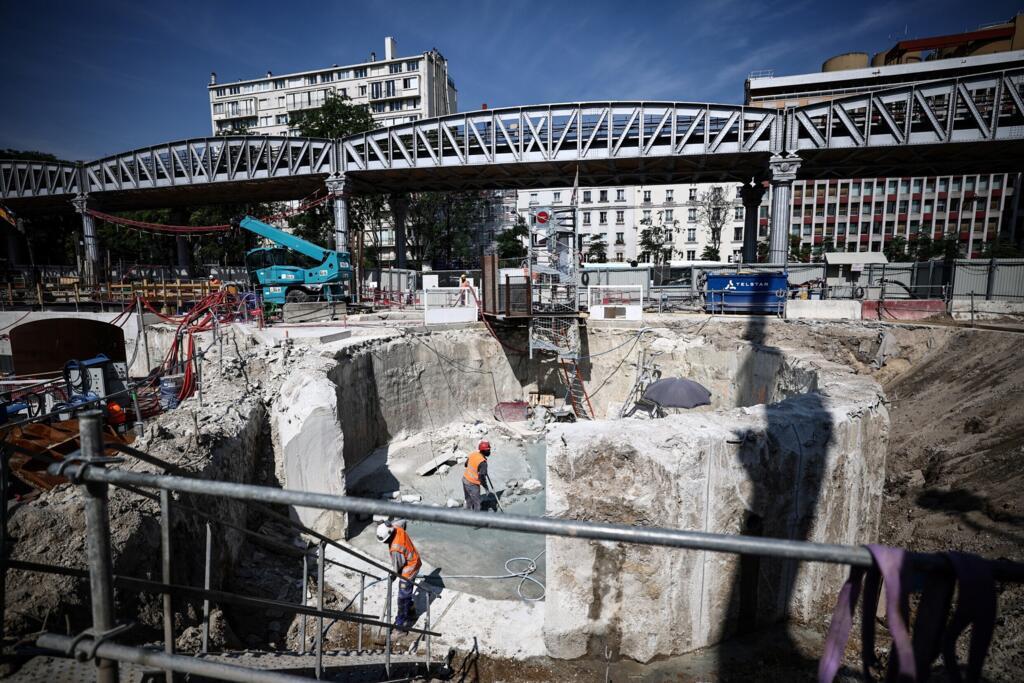 Obras para a construção de um reservatório de água pluvial estão quase prontas no bairro de Austerlitz, no leste de Paris, e ajudarão a cidade a evitar a poluição do rio Sena nos dias de fortes chuvas. (15/06/2023)