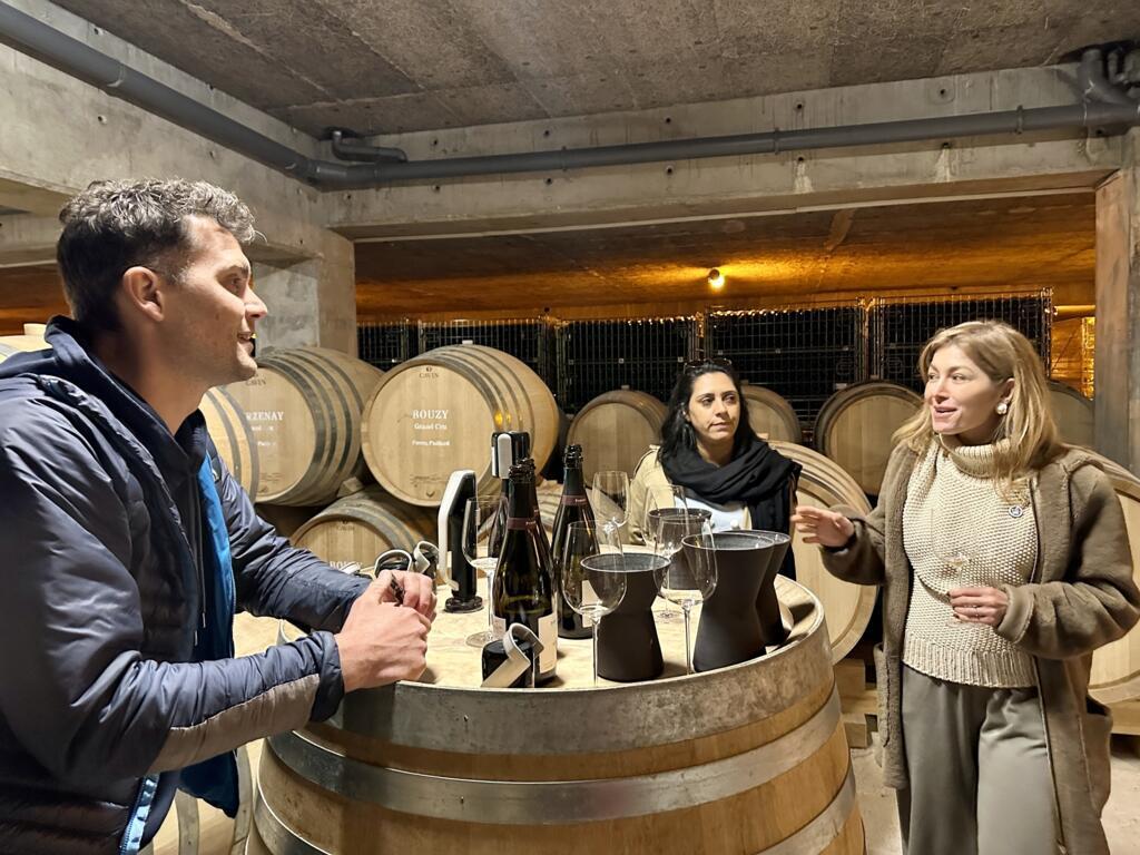 Marina Giuberti durante uma viagem de imersão e degustação na cave familiar da Champagne Pierre Paillard, em Bouzy, na França.