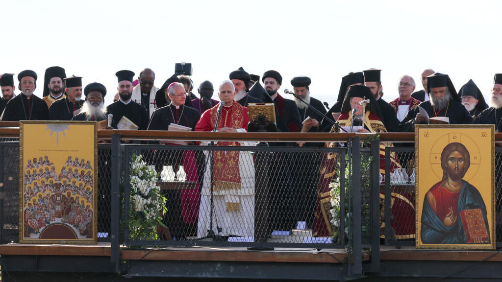 罗马教皇在土耳其呼吁不同教派基督徒团结起来，支持普京“圣战”的莫斯科