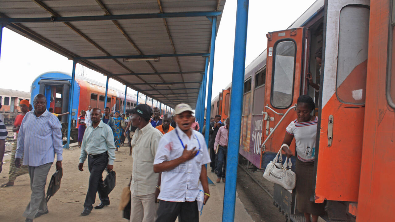 Kin-Est, ou ce qu’il reste de la gare centrale de Kinshasa... - Les ...