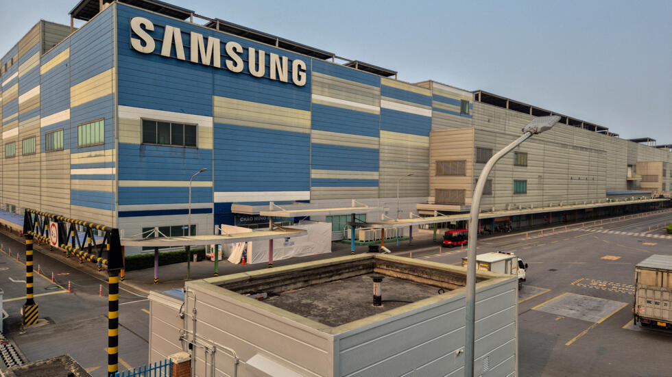 Một nhà máy của Samsung Electronics ở Bắc Ninh, ngày 03/04/2025. Việt Nam bị tổng thống Mỹ Donald Trump áp đặt mức thuế lên đến 46 %.