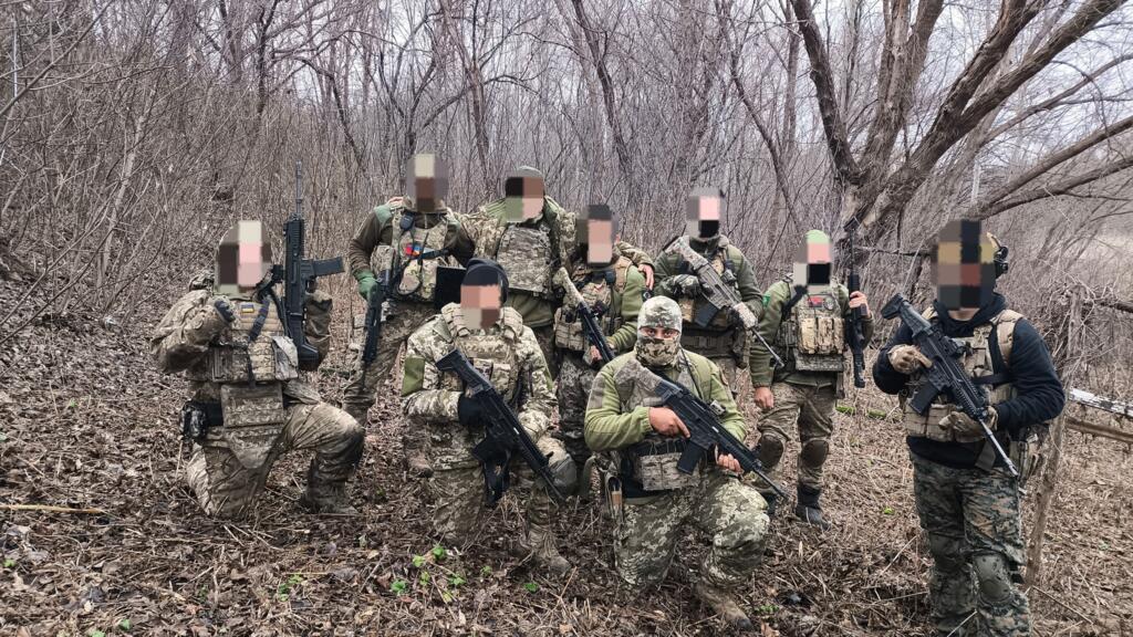 Equipe de legionários brasileiros na região de Kharkiv tinha um combatente marroquino e um sargento ucraniano.