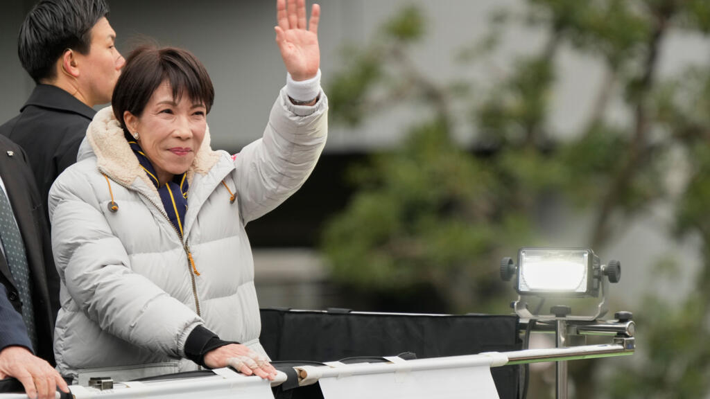 Législatives au Japon: la Première ministre Sanae Takaichi l'emporte avec une large majorité pour son parti