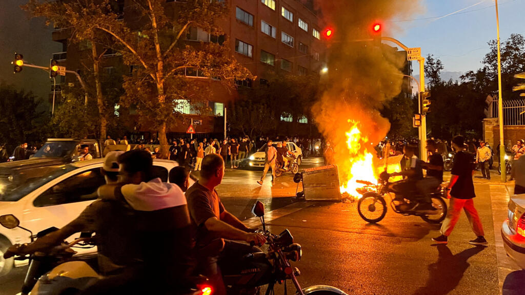 Les manifestations continuent de faire rage dans les rues de Téhéran depuis la mort de Mahsa Amini, le 19 septembre 2022.