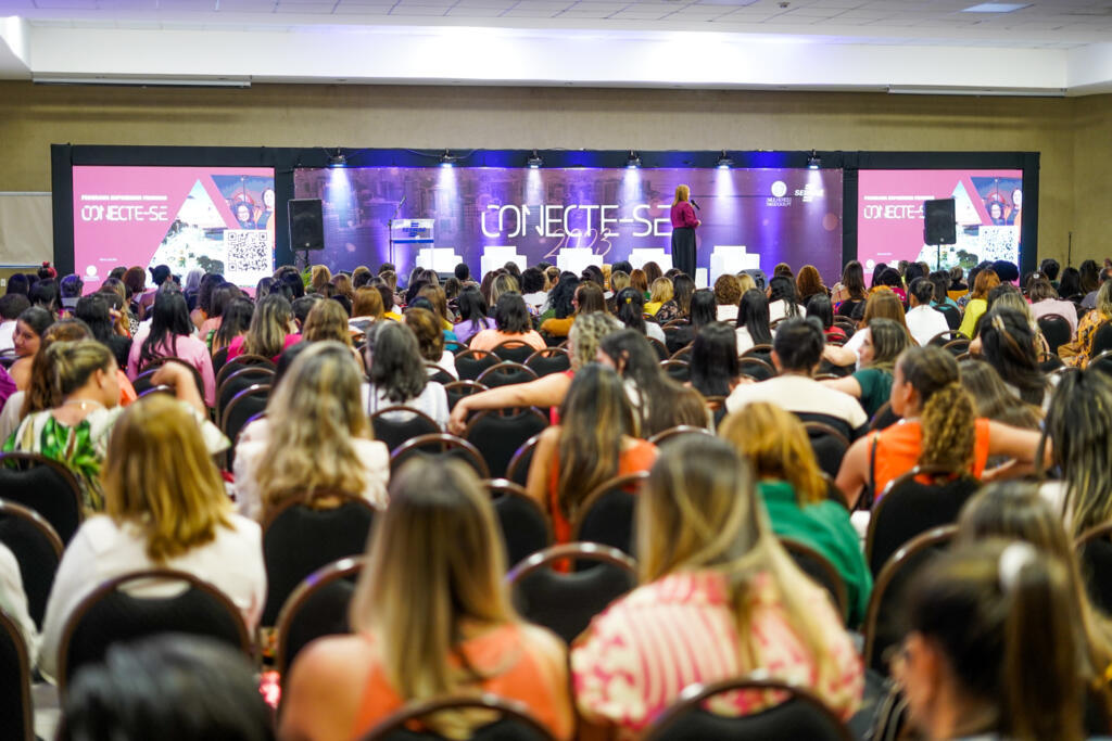 Encontro do "Conecte-se" em Fortaleza (CE) este ano reuniu mais de 500 mulheres durante dois dias.