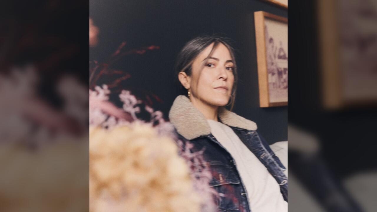 Keren Ann: «Paris Amour», un album solaire malgré les échos de la guerre