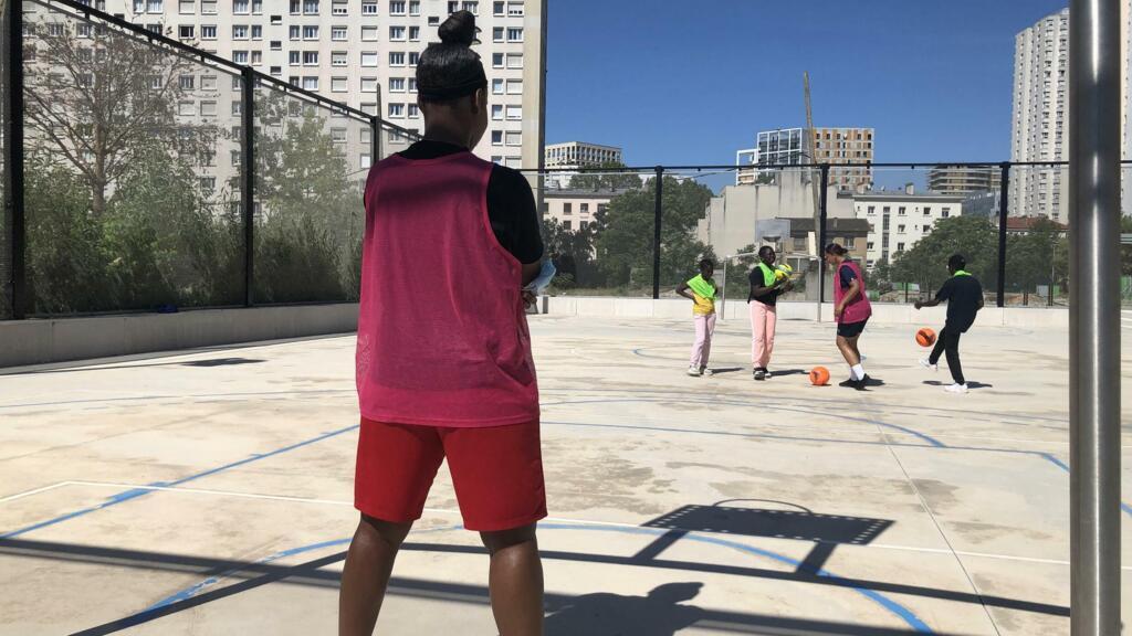 En France, dès l’adolescence, les filles ne sont plus qu’une sur deux à pratiquer un sport contre 7 garçons sur 10 entre 12 et 17 ans.