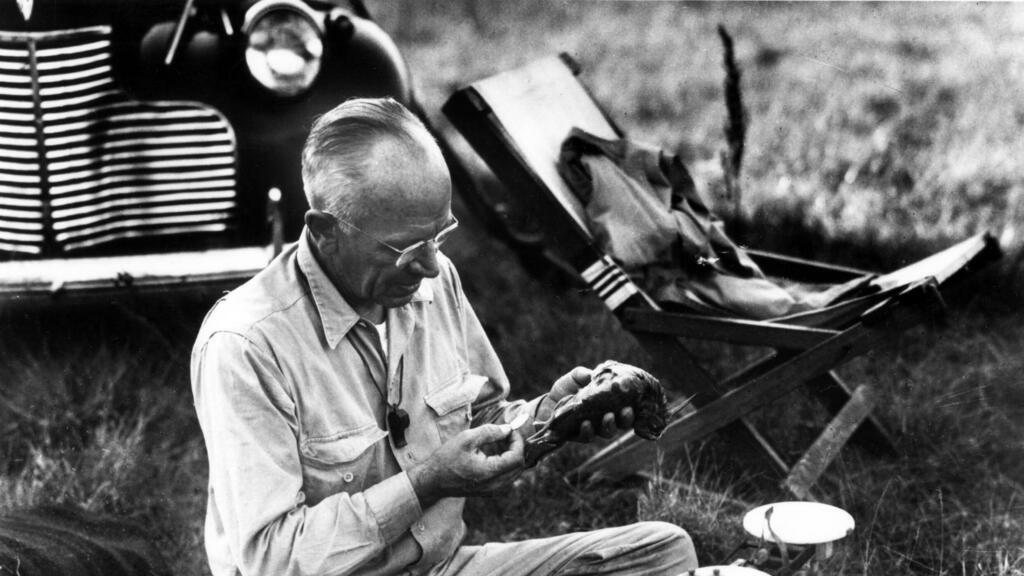 Aldo Leopold de retour de chasse, 1946.