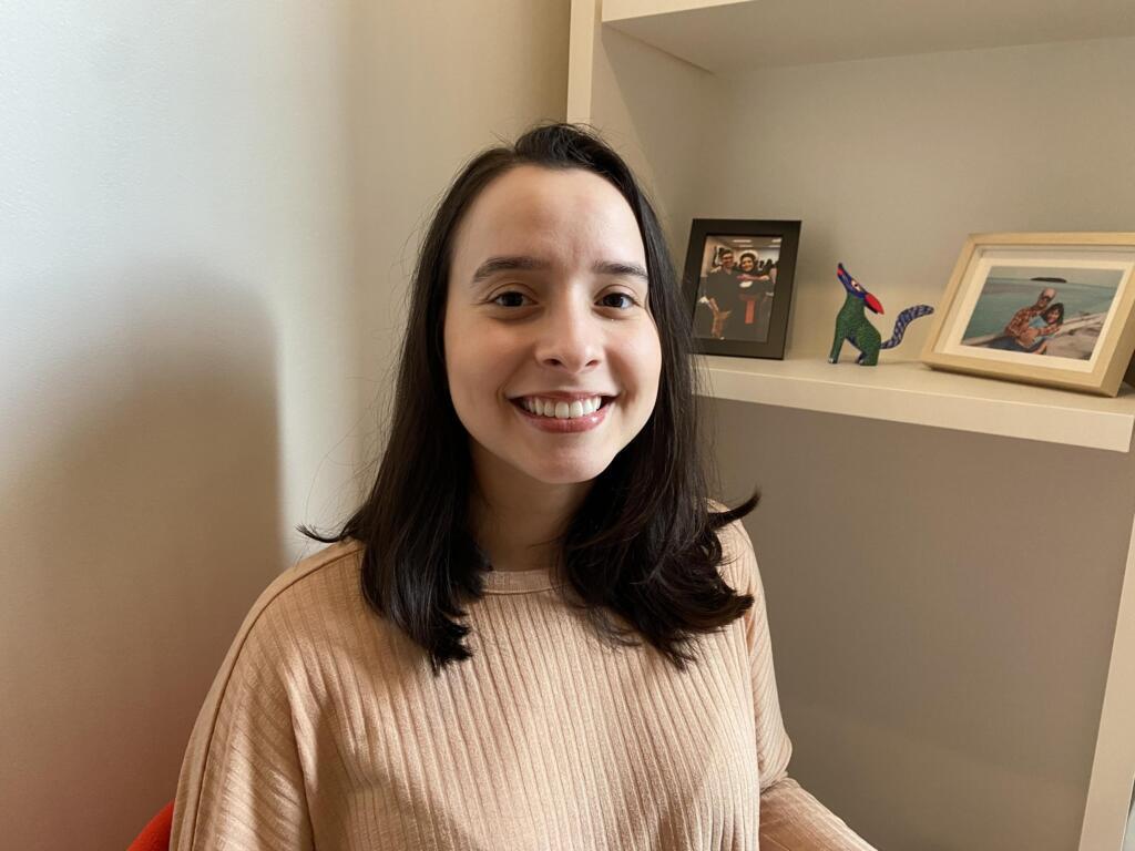 A estudante Ana Clara Cathalat pôde escolher entre três alternativas de aluguel em Paris.