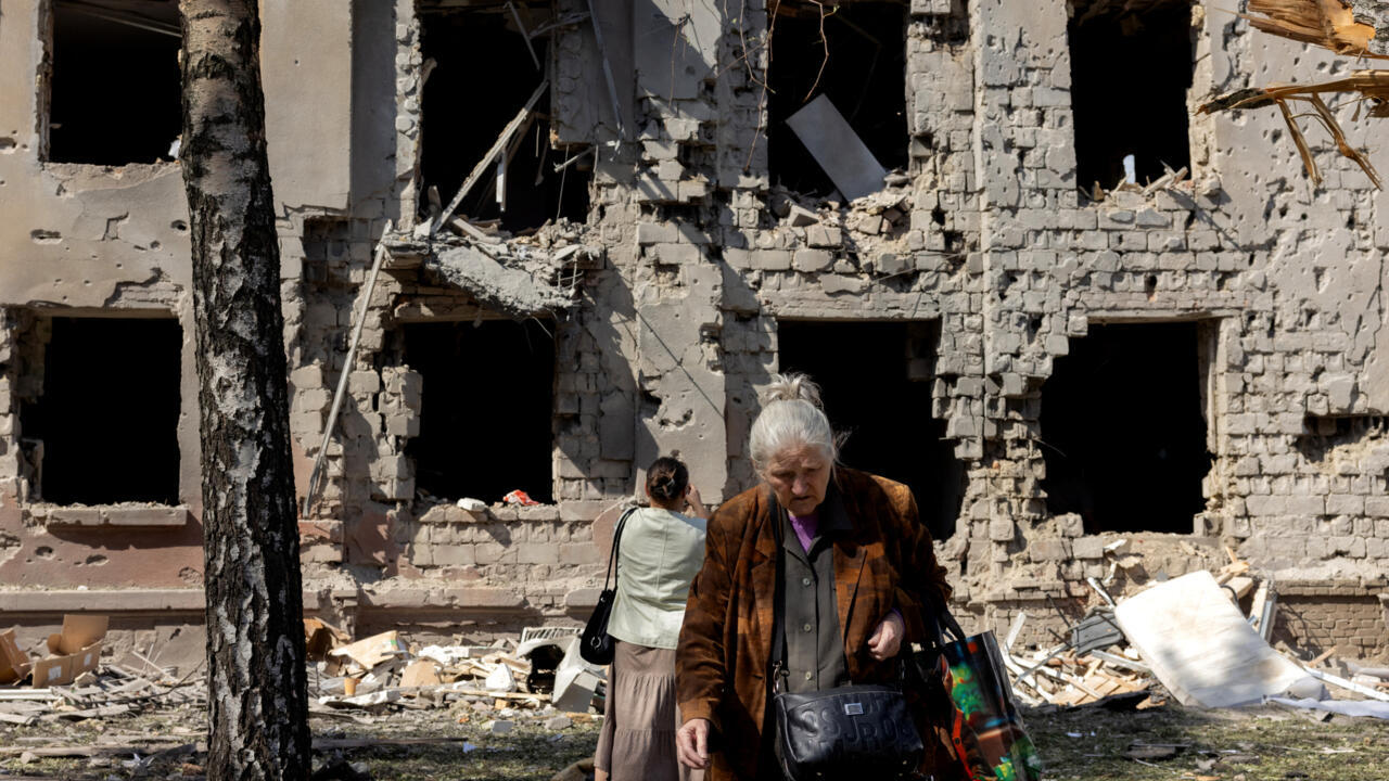 Ukraine: alors que les Russes progressent vers Kramatorsk, les habitants hésitent à partir