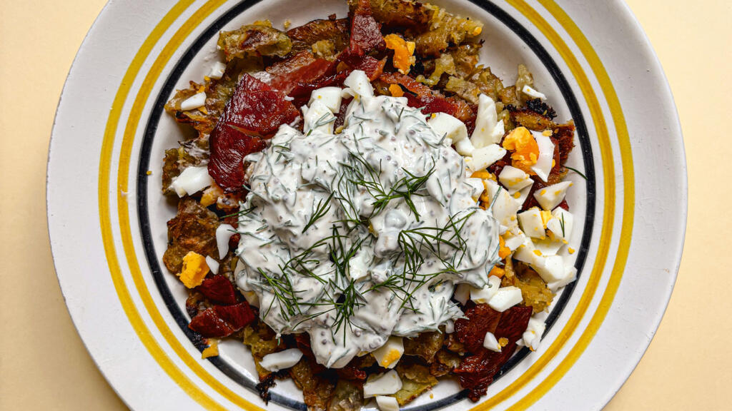 Salade de pommes de terre crispy. (Recettes pour 1, Cuisine pour soi, d'Elvira Masson).