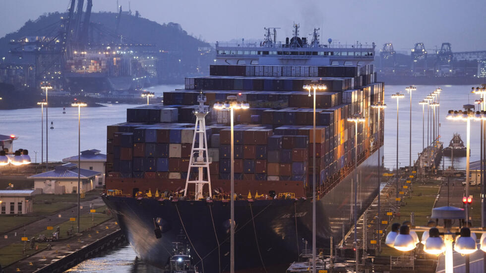 Một tàu hàng đi qua kênh đào Panama ngày 21/02/2025.