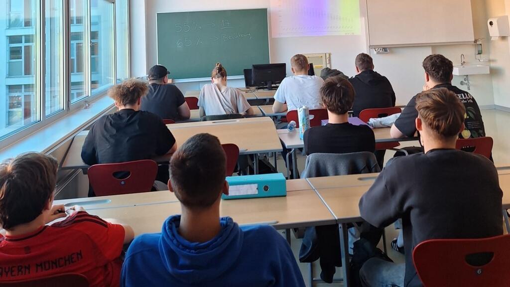 Autriche: après 30 ans d'adhésion à l'UE, l'immigration divise et inquiète