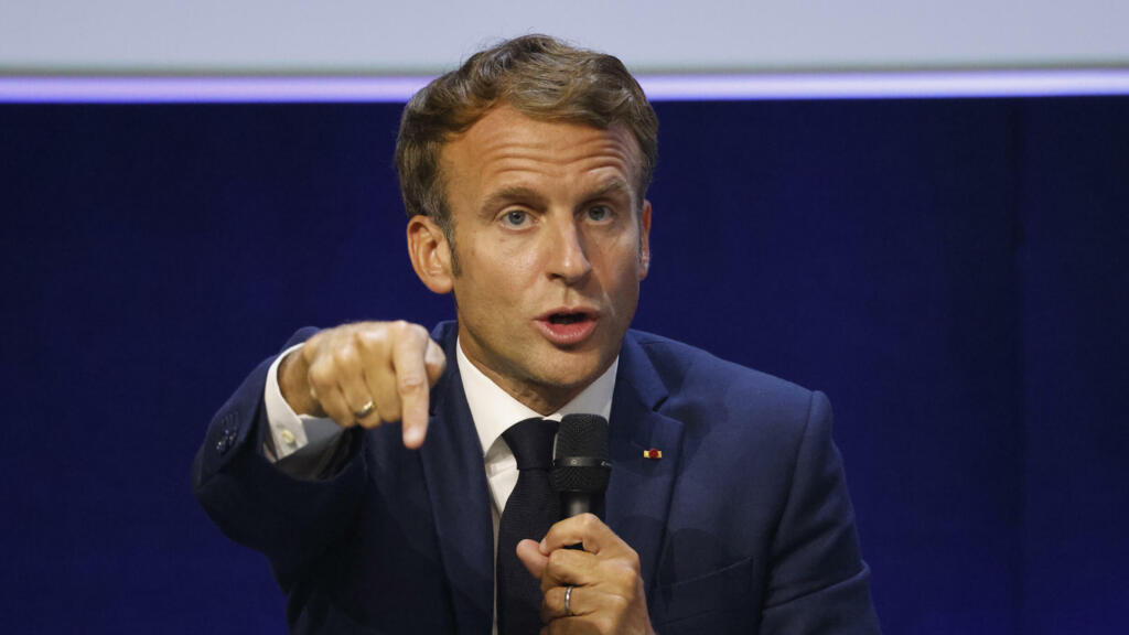 O presidente francês, Emmanuel Macron, citou o Brasil na abertura do congresso e ressaltou a determinação de Paris em encerrar o chamado desmatamento importado – quando a compra de produtos agrícolas por um país gera devastação no país produtor e exportador.