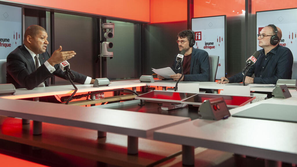 Jean-Louis Billon interviewé par Julien Clémençot (Jeune Afrique) et Bruno Faure (RFI).