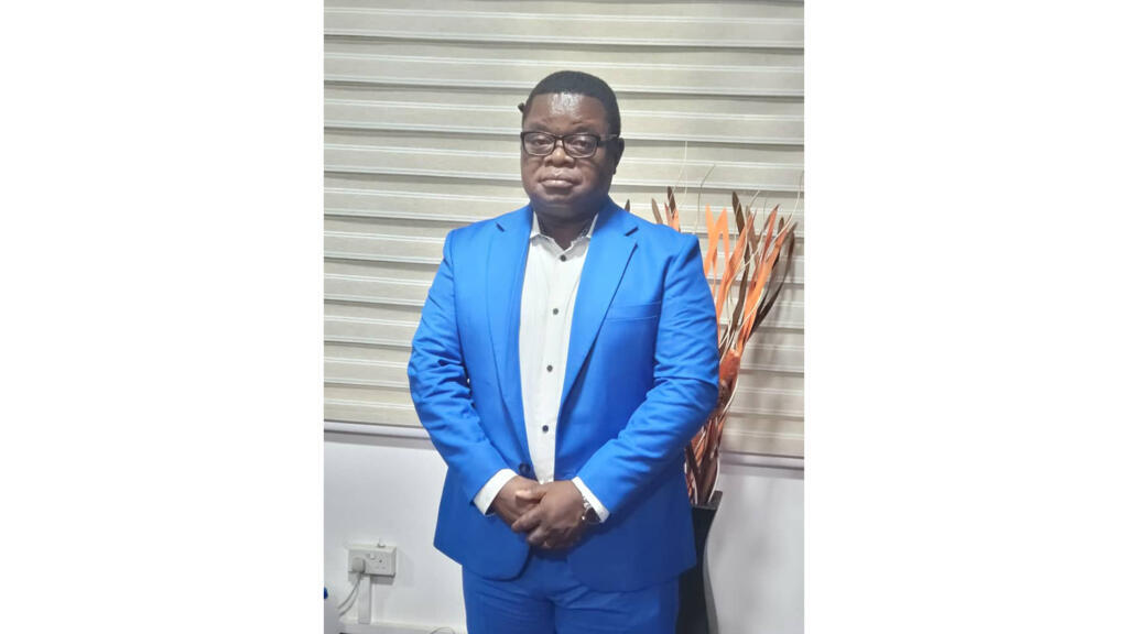 Le Professeur Peter Quartey.
