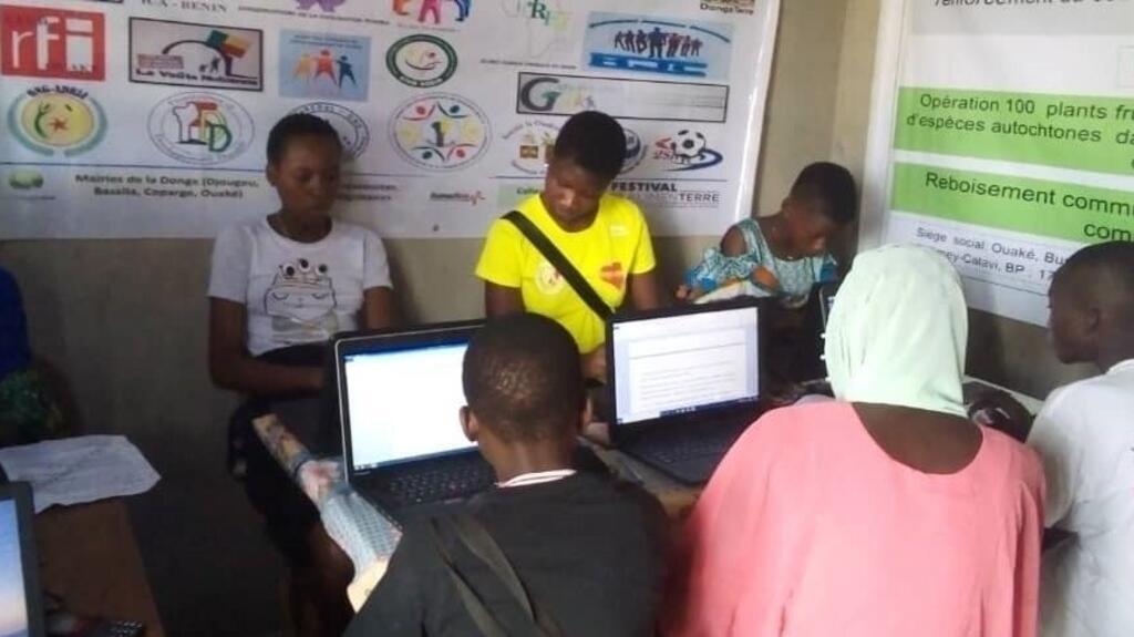 Initiation à l'informatique.