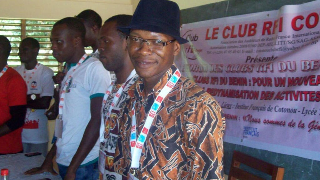 Le Club RFI Porto-Novo, avec Ismaïl Brice Tito Affagnon, le président du Club.