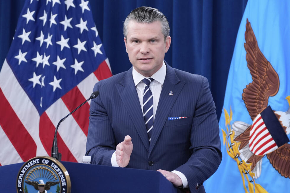 Le secrétaire à la défense Pete Hegseth s'exprime lors d'une conférence de presse au Pentagone à Washington, dimanche 22 juin 2025.