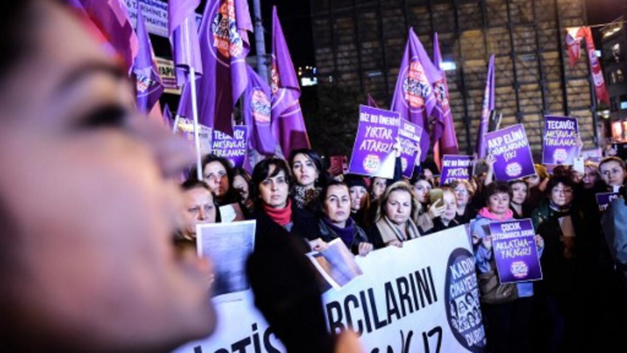 Protests Against Child Abuse Law In Turkey Will Continue protests-against-child-abuse-law-in-turkey-will-continue