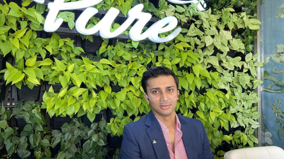 Indians turn to oxygen bars as air pollution worsens International report