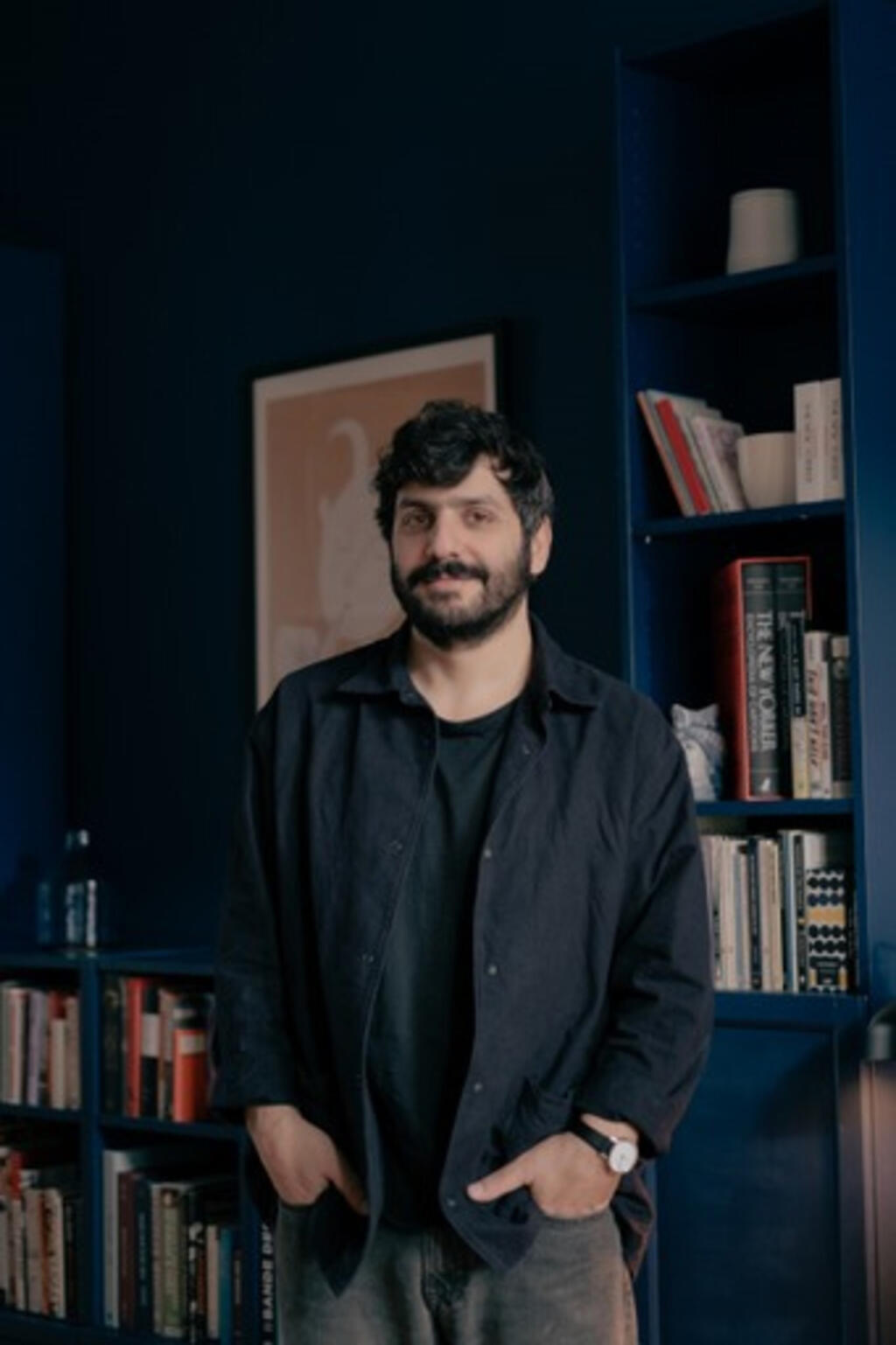 Portrait de Bernard Hage, dessinateur libanais.