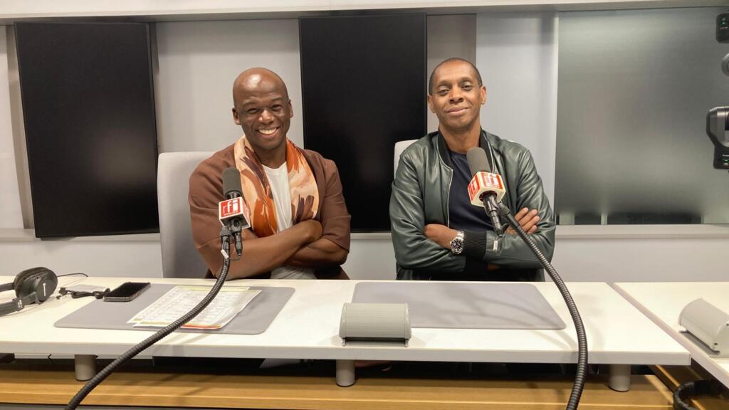 Brice Albin et Claudy Siar dans les studios de RFI.