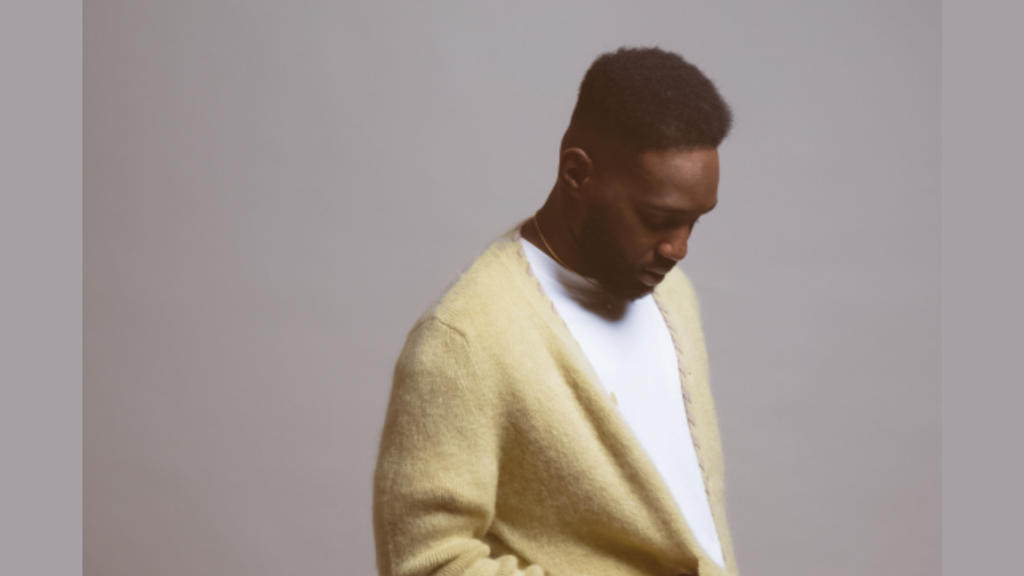 O rapper Abou Tall lançou recentemente o romântico single "Dernier train pour Marseille", que fará parte de seu próximo álbum, Mr. Saudade.