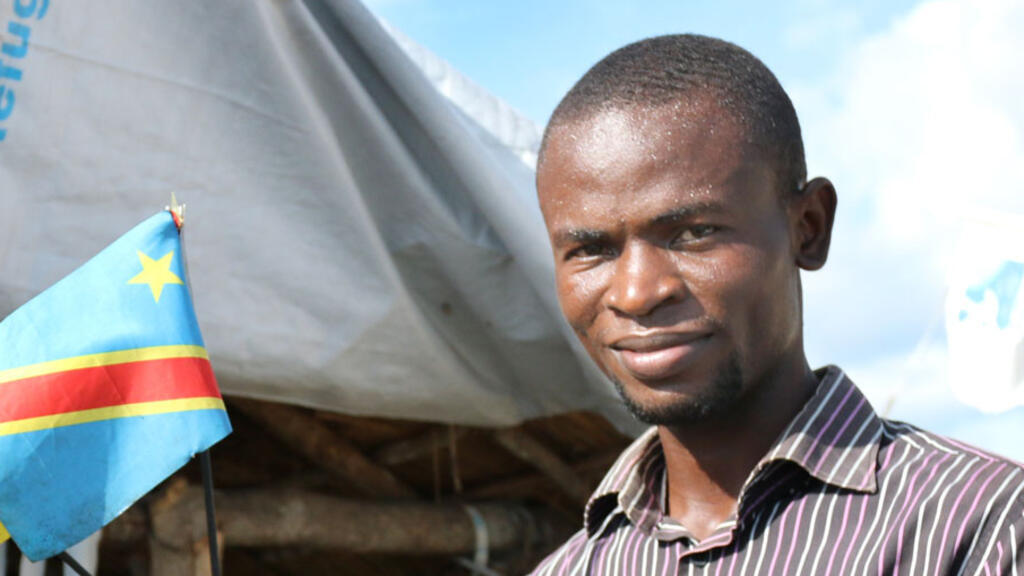Félix Kabena, président du Club RFI de Kinshasa, dans le camp des réfugiés centrafricains en République Démocratique du Congo.