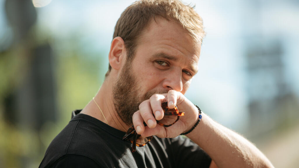 «La nuance est devenue suspecte»: Mokaiesh publie l’album «Bonne chance pour la suite»