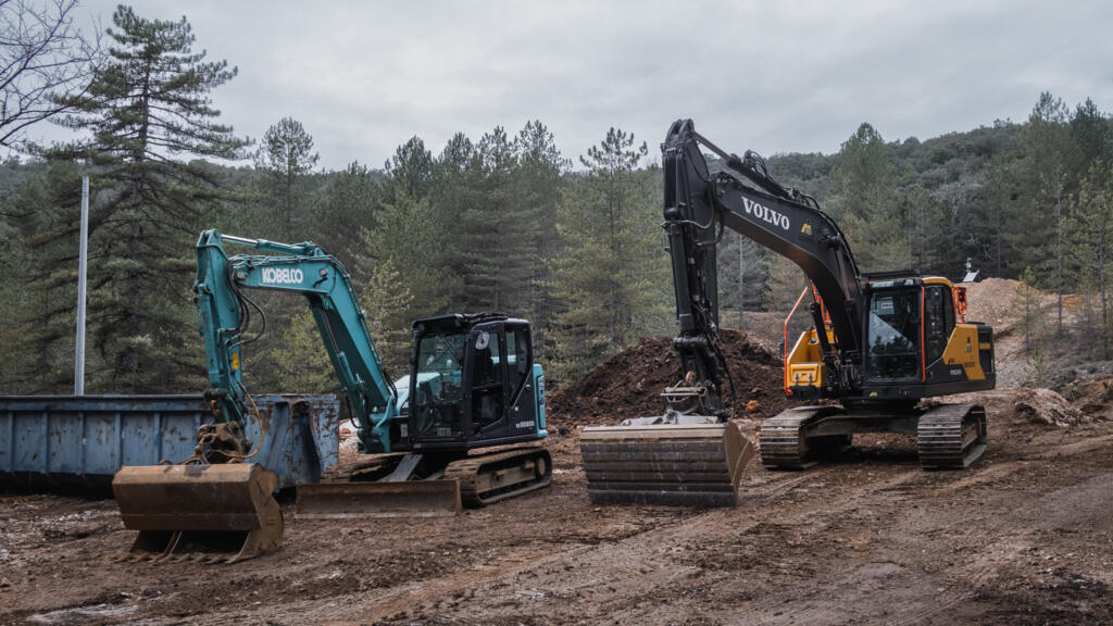 Fin de chantier au cercle de l'Issart, où 4000 tonnes de terre contaminée ont été évacuées.