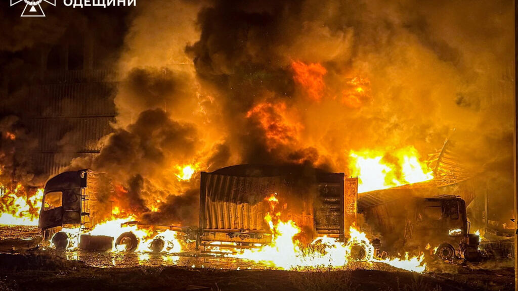 Ukraine: le président Zelensky accuse la Russie de vouloir «semer le chaos»