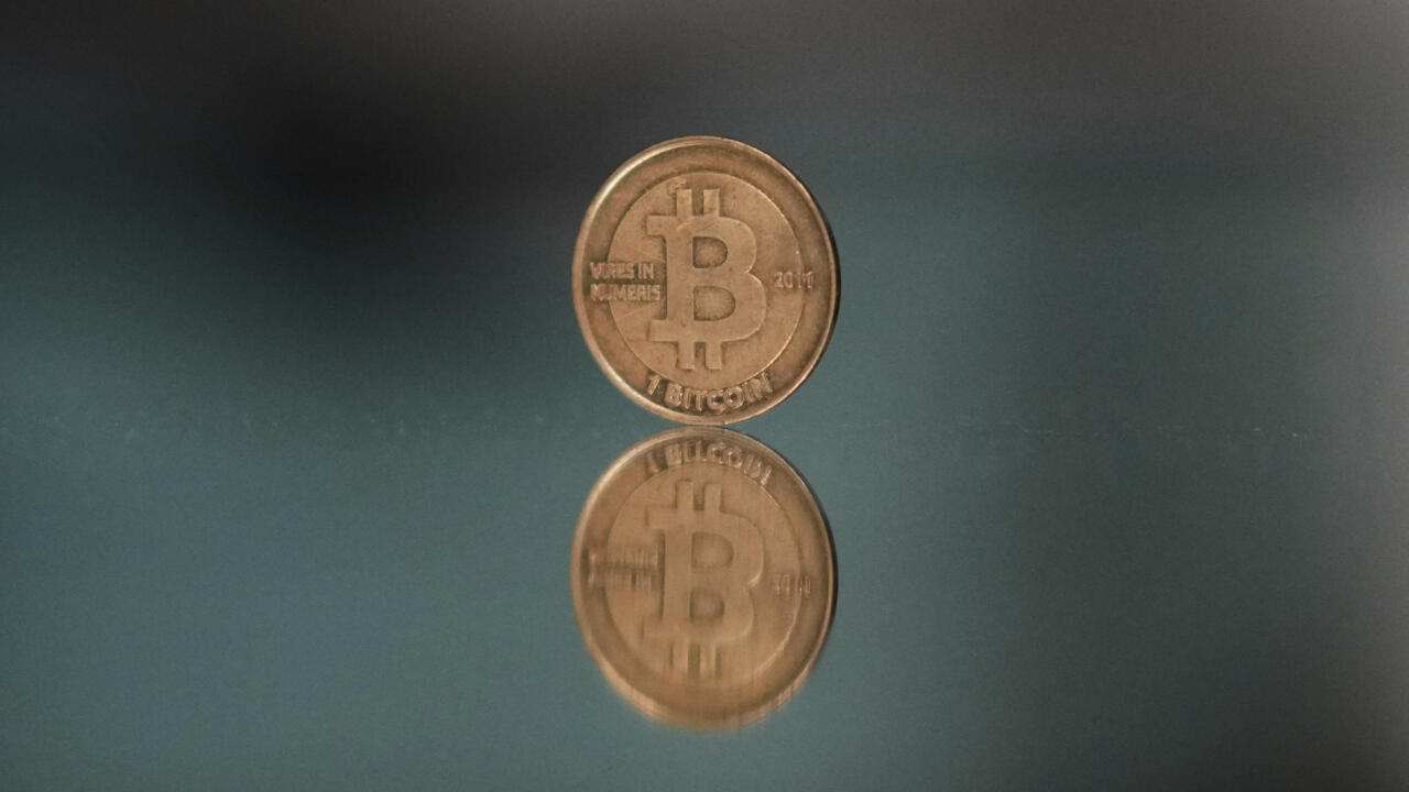 Le bitcoin bat un nouveau record et dépasse les 125 000 dollars, conséquence du «shutdown» aux États-Unis
