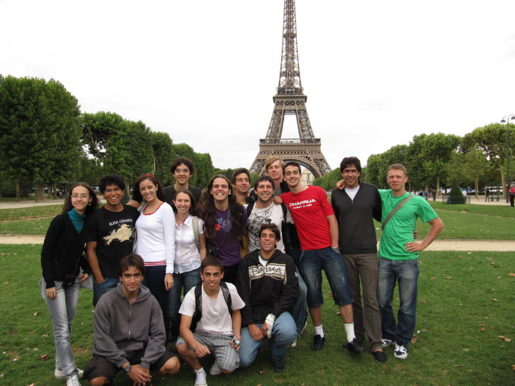 Luciano Cadô mudou-se para a França em 2009 para estudar na Escola Central de Paris.