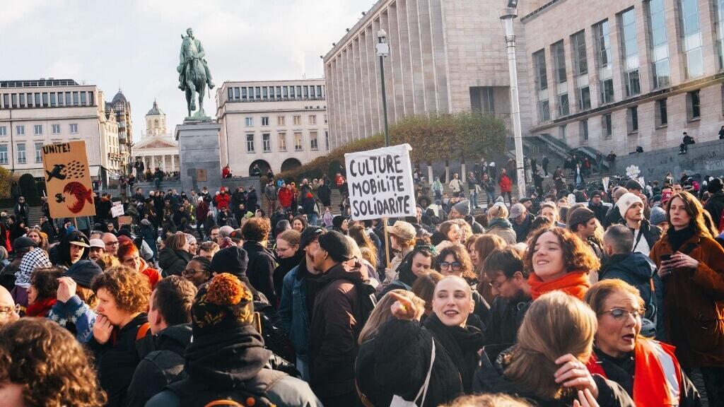 Gran movilización en Bélgica para culminar tres días de huelga contra los recortes del Gobierno