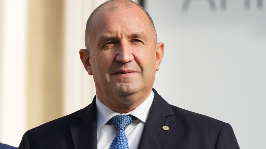 Bulgarie: le président Roumen Radev annonce sa démission