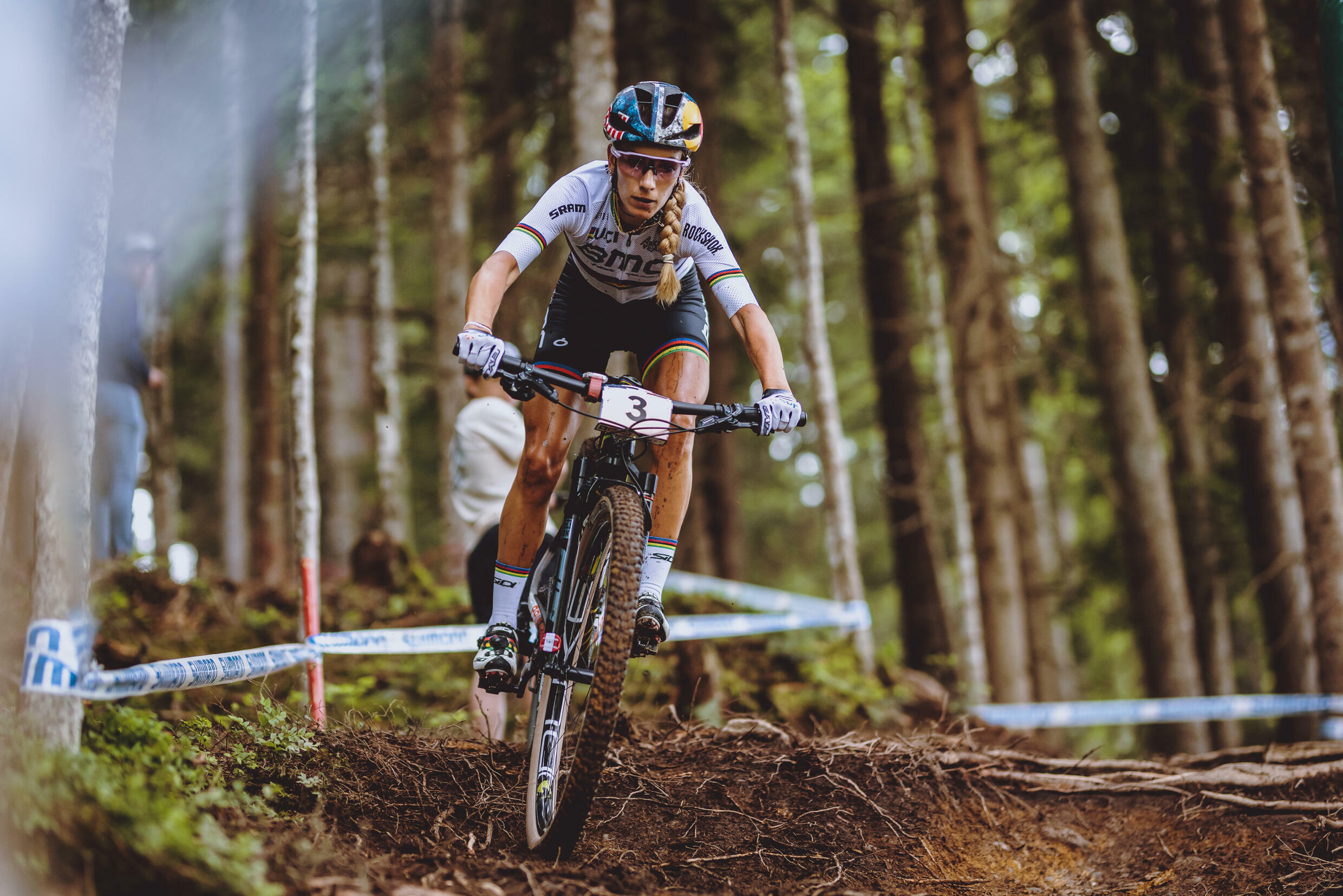 VTT Pauline FerrandPrévot conserve son titre européen après l'échec