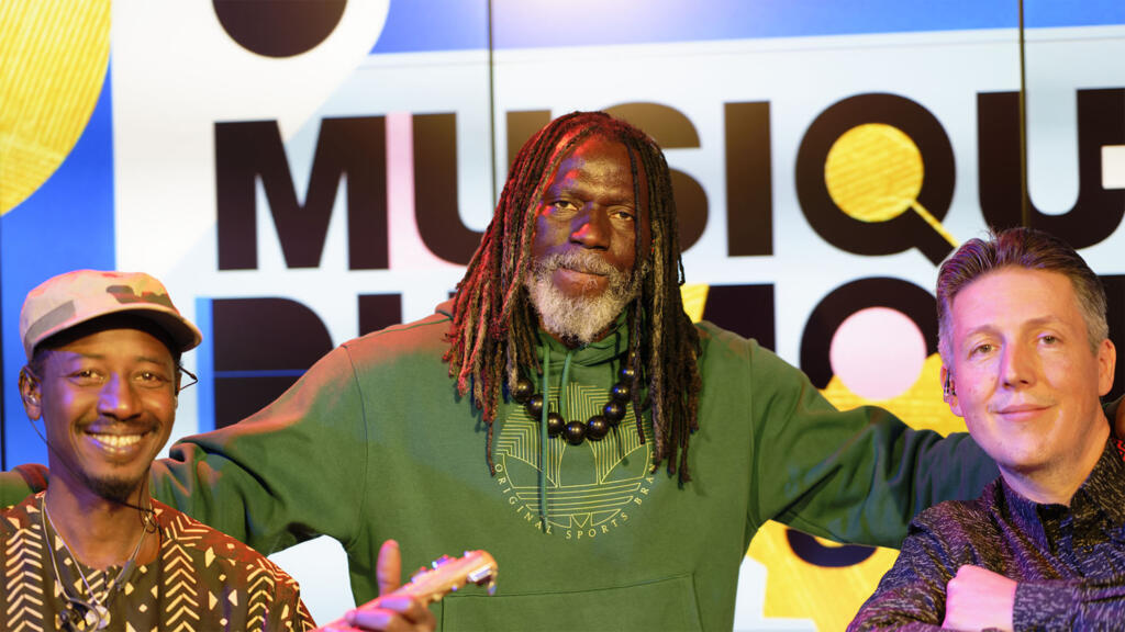 Youssouf Diabaté, Tiken Jah Fakoly et Colin Laroche de Féline à RFI.