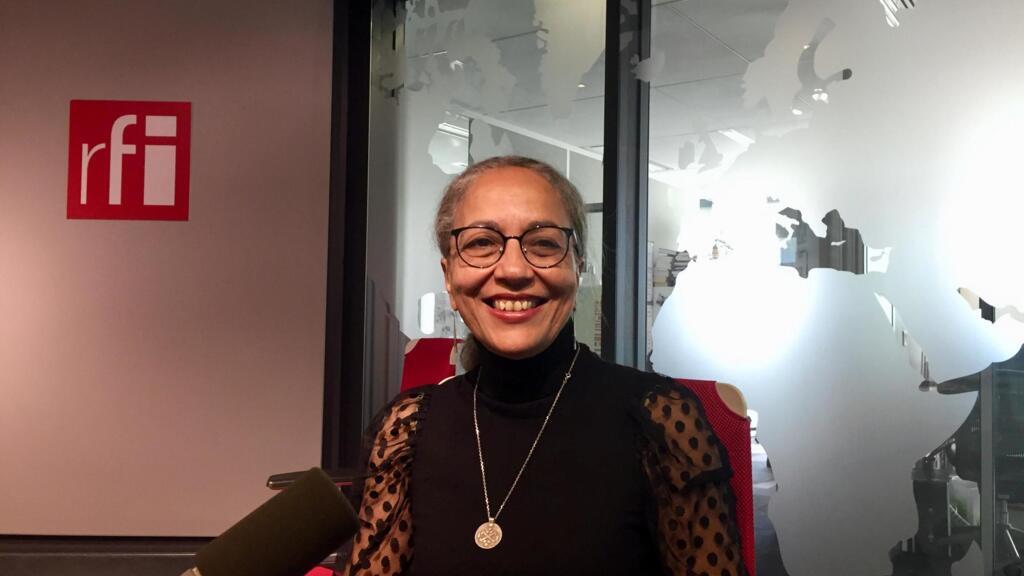 L'écrivaine algérienne Hajar Bali en studio à RFI (février 2020).