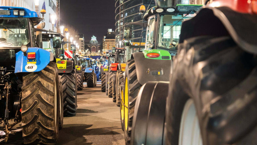 UE: des milliers d'agriculteurs manifestent à Bruxelles contre l'accord de libre-échange avec le Mercosur