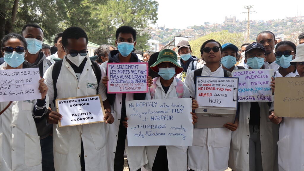 Appels à la grève générale à Madagascar: pourquoi les internes en médecine se mobilisent