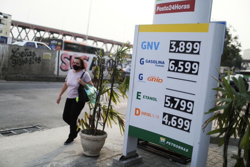 Preços da gasolina em uma posto no Rio de Janeiro, Brasil, 9 de setembro de 2021.