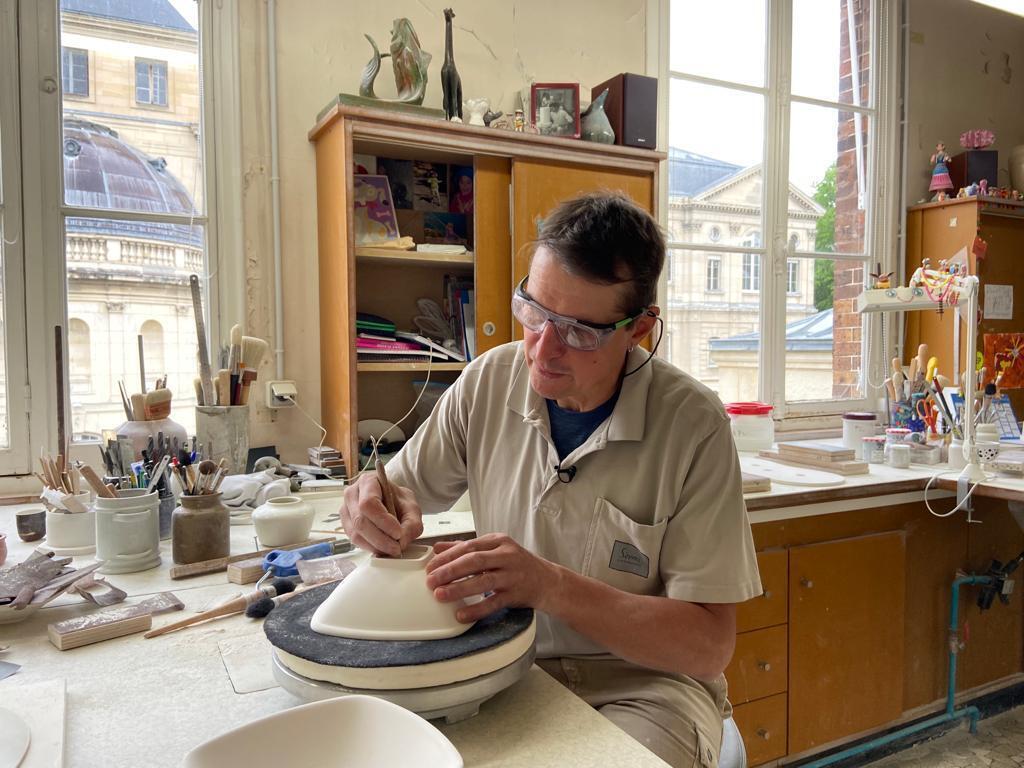 Franck Touchais à l'atelier petit coulage