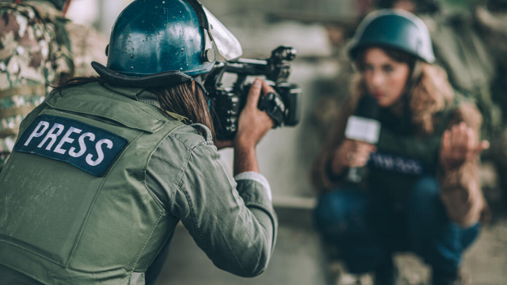 Depuis le milieu du XIXème siècle, les femmes ont rejoint les rangs des reporters de guerre pour raconter les combats et leurs conséquences.