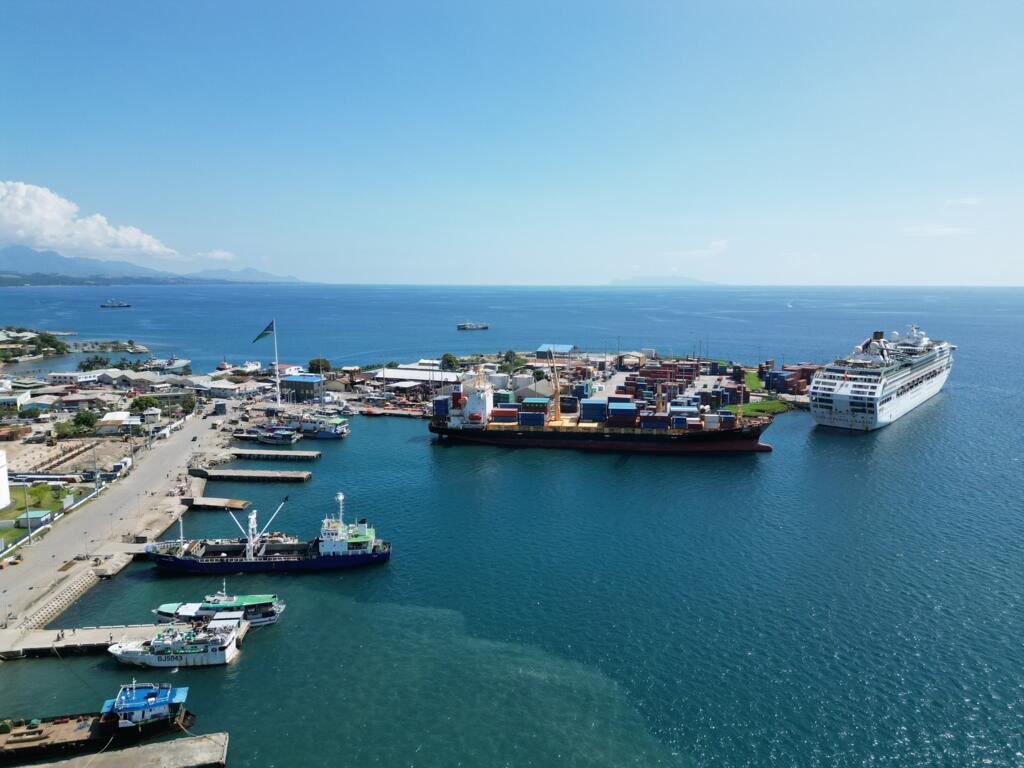 Le port international d'Honiara, capitale des îles Salomon.