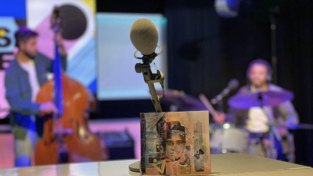 Arnaud Dolmen à RFI.