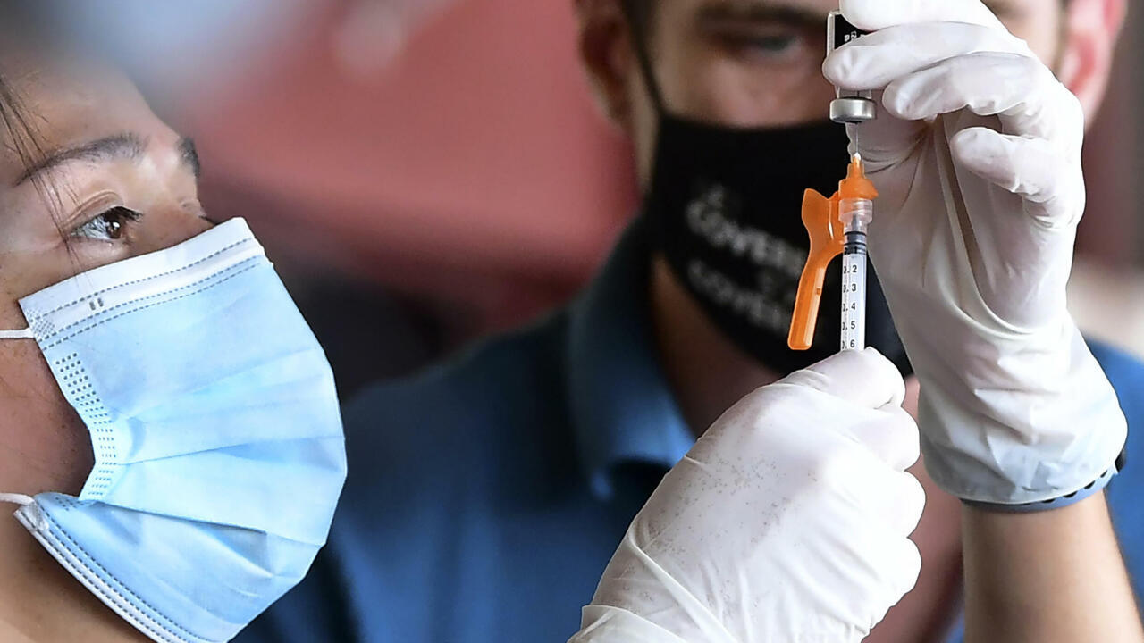 US sends half million Covid vaccines to Jordan RFI