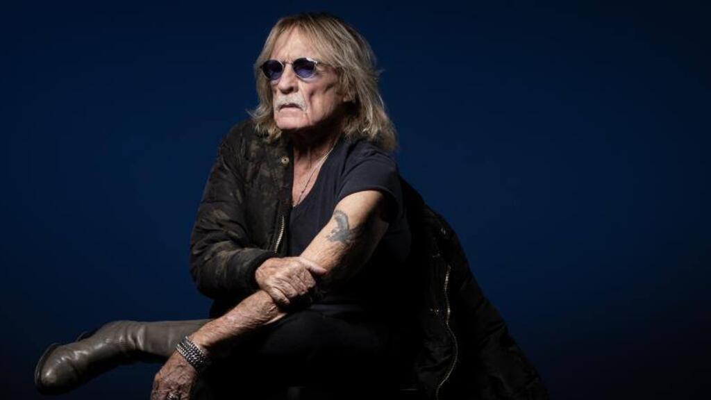 Portrait du chanteur Christophe (11 décembre 2019).