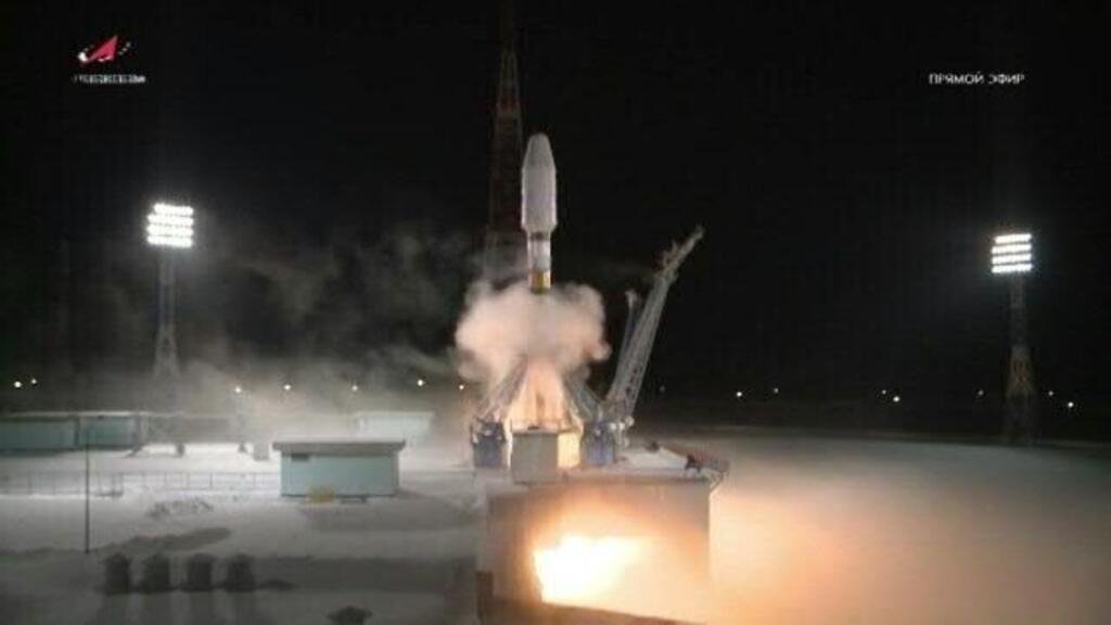 L'Iran lance trois satellites en orbite depuis la Russie