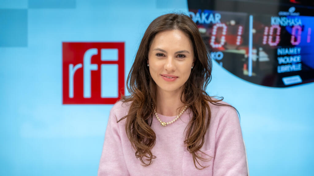 Ioana Breazu este implicată în procesele de strategie, prin fundraising și comunicare, în cadrul asociatiei EduAct.